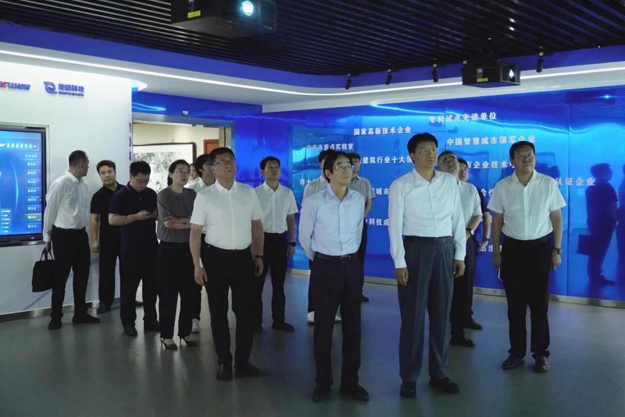 南昌市委副书记、市长高世文调研凯发K8(中国)—以AI赋能韧性城市建设情况